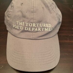 Taylor Swift hat